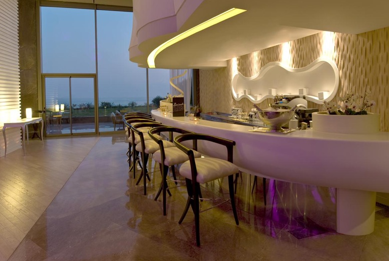 Beverly Hills Lobby Bar